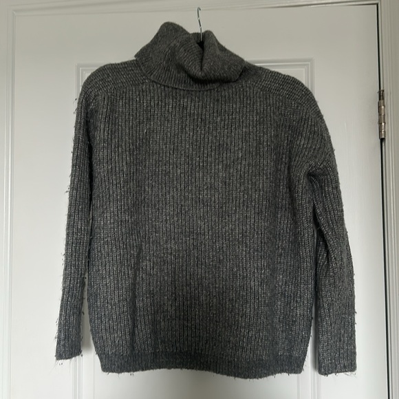Mango - Women’s Gray Knit Turtleneck / Cowl Neck Sweater - Picture 3 of 6